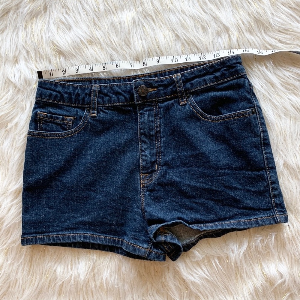 BDG high rise Erin 5 pocket shortie - Picture 3 of 8